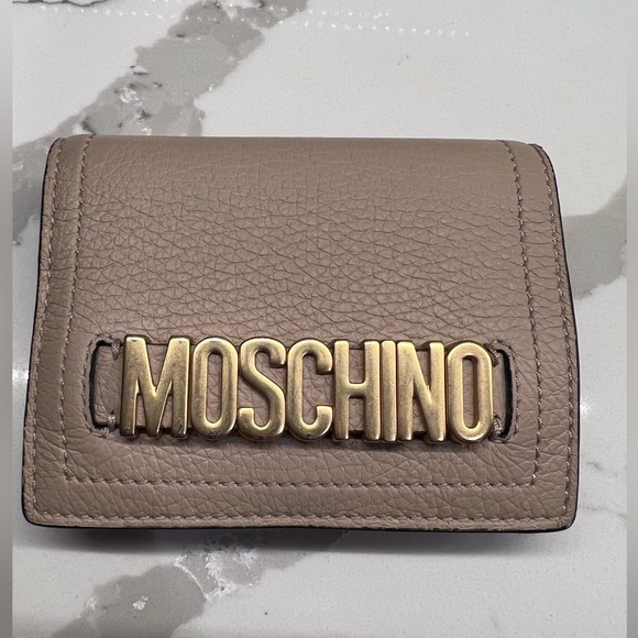 Moschino - Picture 2 of 2